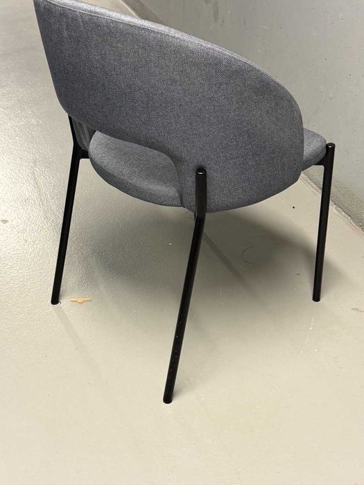 Krzesła w dobrym stanie