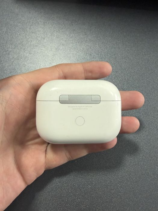 Продам AirPods Pro 1 покоління