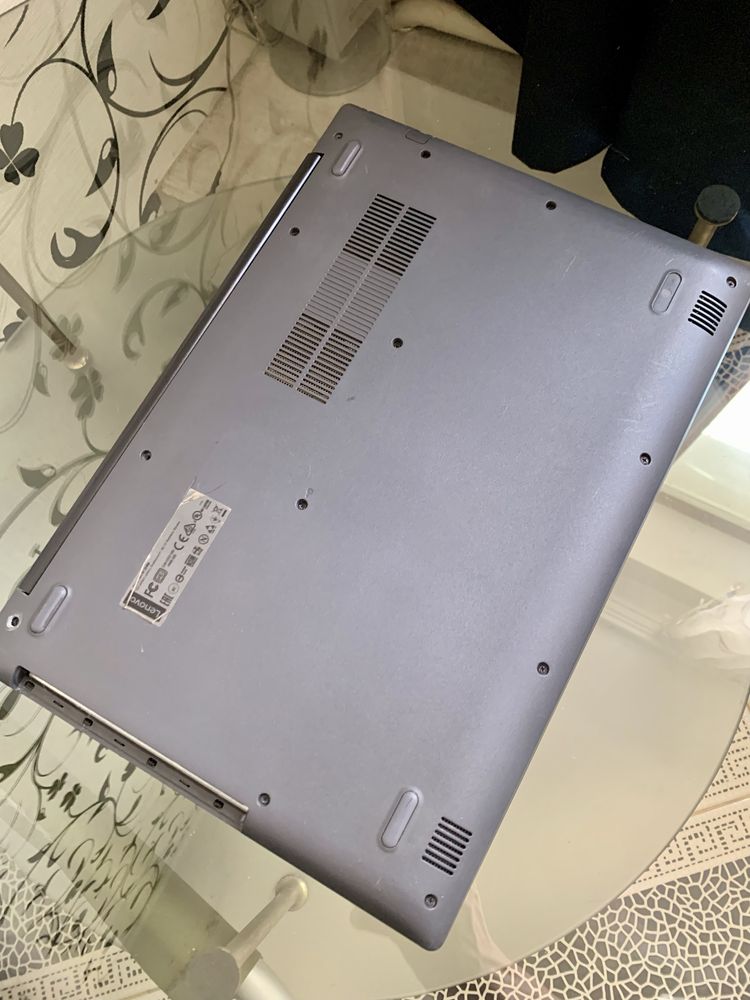 Ноутбук Lenovo i5-8250U / 8GB / SSD / MX150 - для ігор і навчання