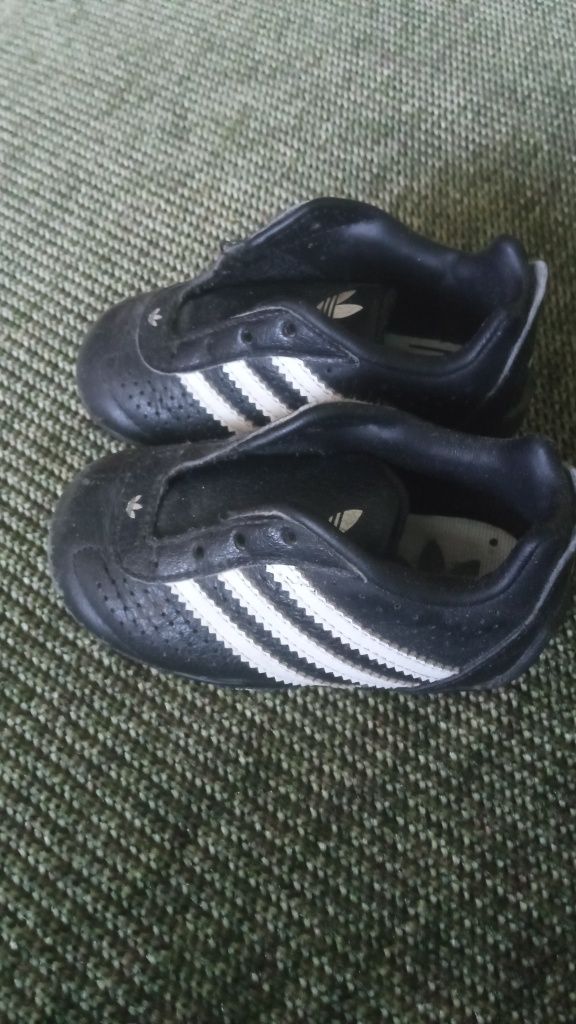 Кроссовки Adidas детские