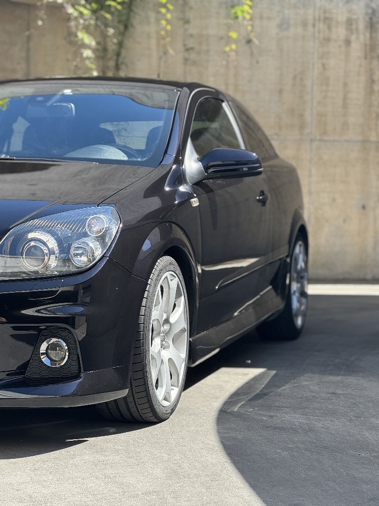 Opel Astra H 2.0T OPC