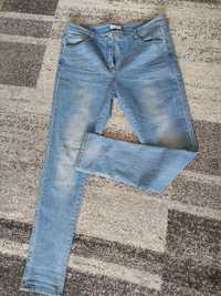 Jasne jeansy Plus size 44