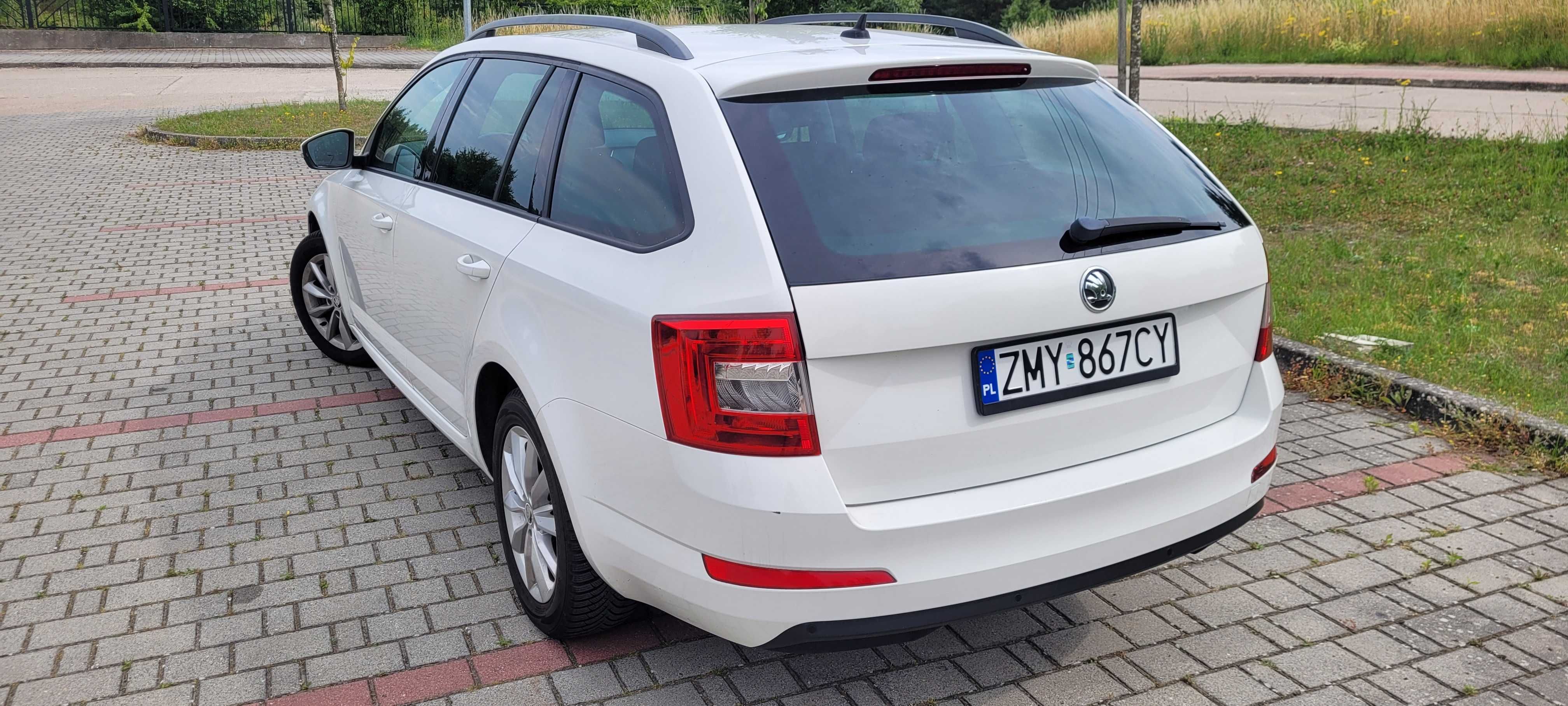 Sprzedam Skoda Octavia 1.6 TDI Ambition DSG Automat Nowy Rozrząd