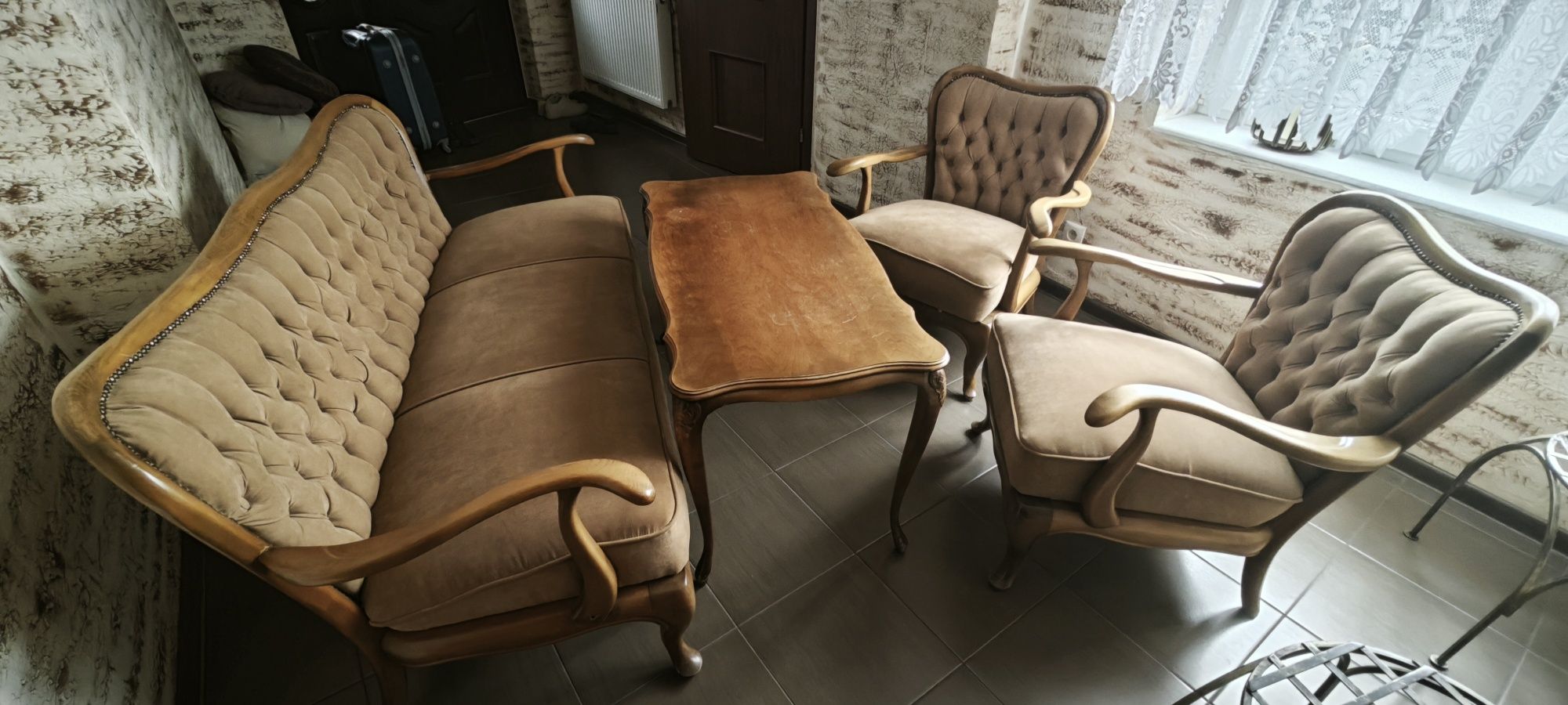Zestaw mebli Ludwik tapicerka  sofa fotele stół stolik jak za darmo
