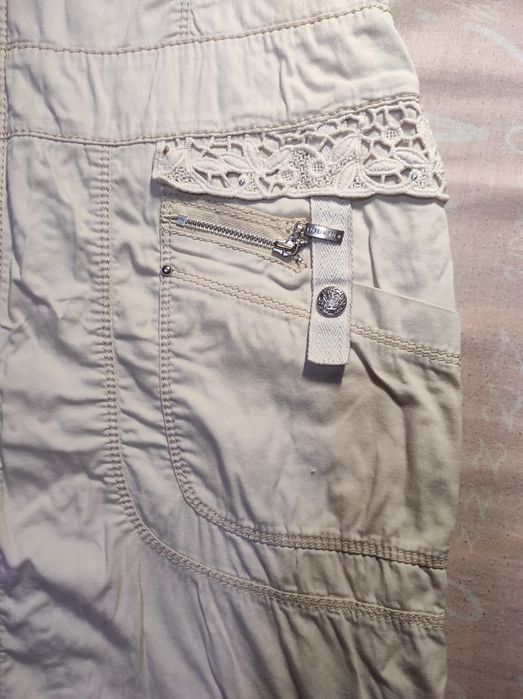 Футболка, шорти, плаття спортивного стилю, плавки купальні