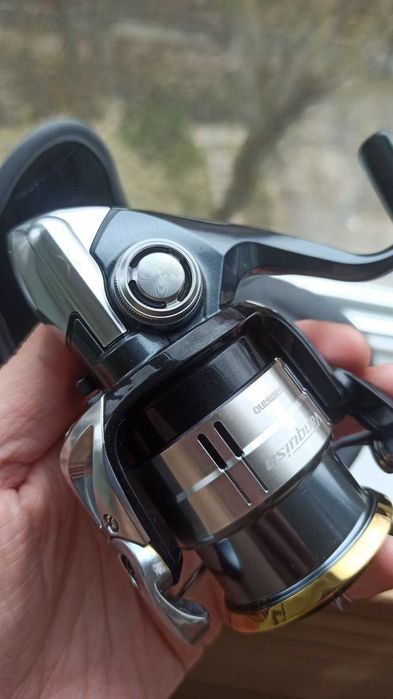 Shimano Vanquish c3000sdh