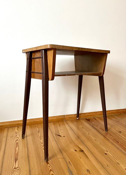 Stolik radiowy PRL typ 600-203 A - Projekt: Lejkowski - Leśniewski