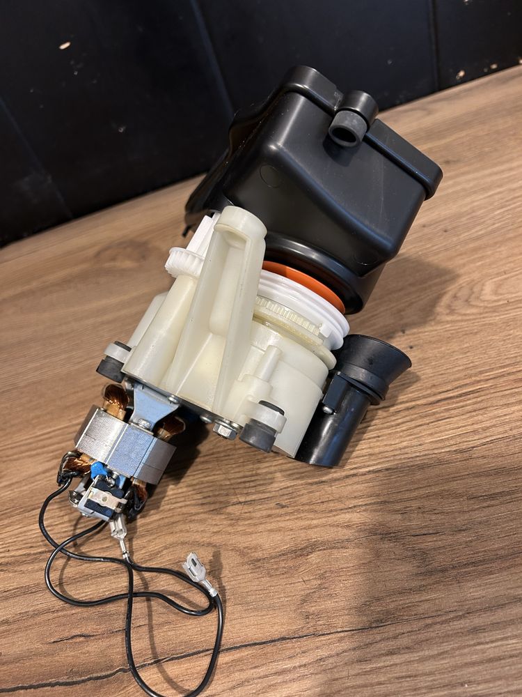 Młynek kawy Delonghi magnifica esam