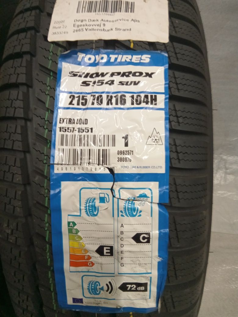 Opony zimowe 215/70R16 Toyo Snow Prox S954 NOWE