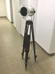 Lampa vintage, tripod, trójnóg, industrialna, loft