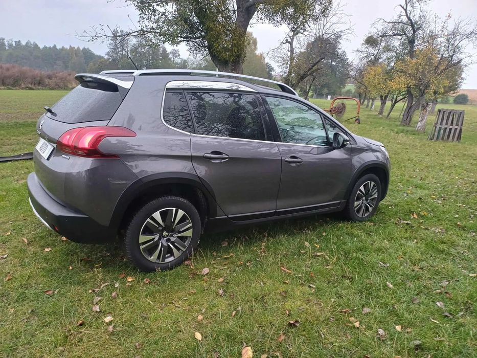 Peugeot 2008 2017r-1.6HDI-73KW-nawi-klimatronic-ksiazki serwisowe-stan BDB