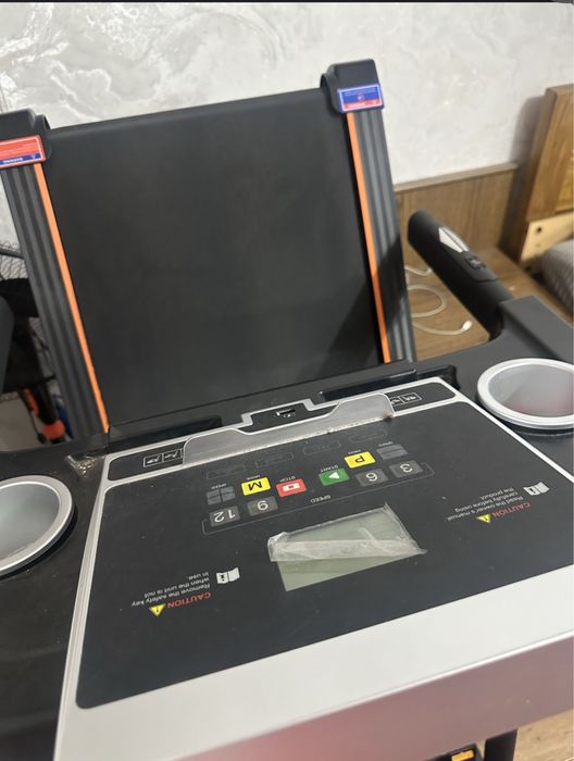 Бігова доріжка д