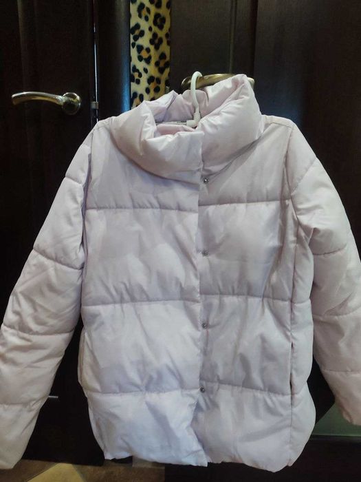 Продается женская  куртка Recerved