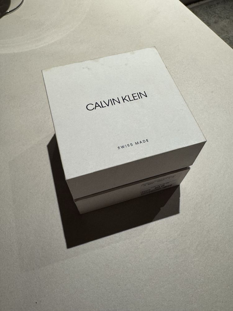 Годинник calvin klein