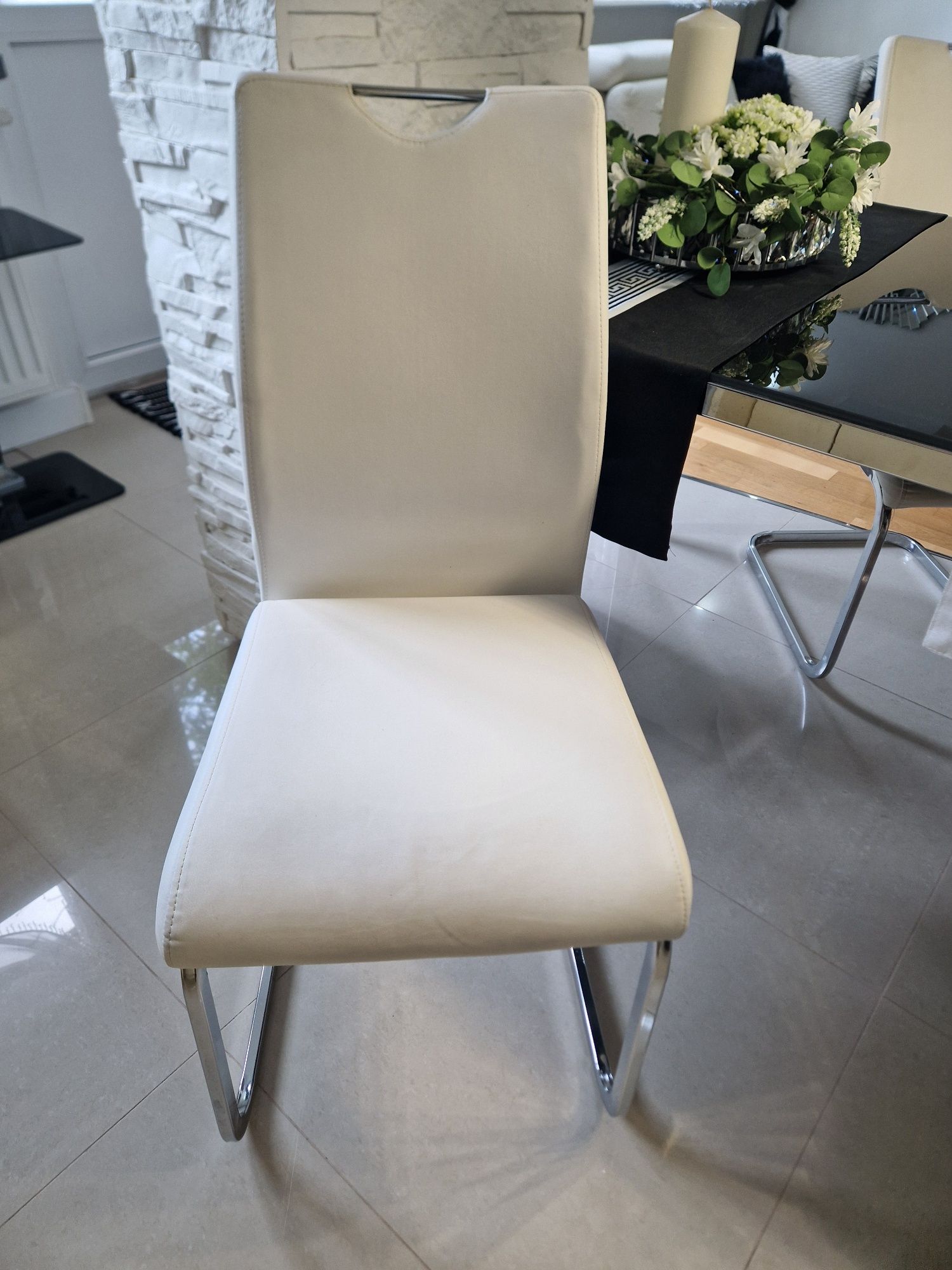 Nowoczesne białe krzesła do salonu/jadalni w stylu glamour