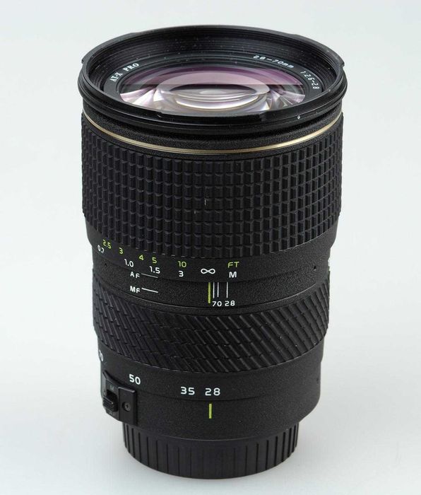 Canon /Tokina AT-X PRO 28–70mm f/2.6–2.8 легендарний світлосильний зум