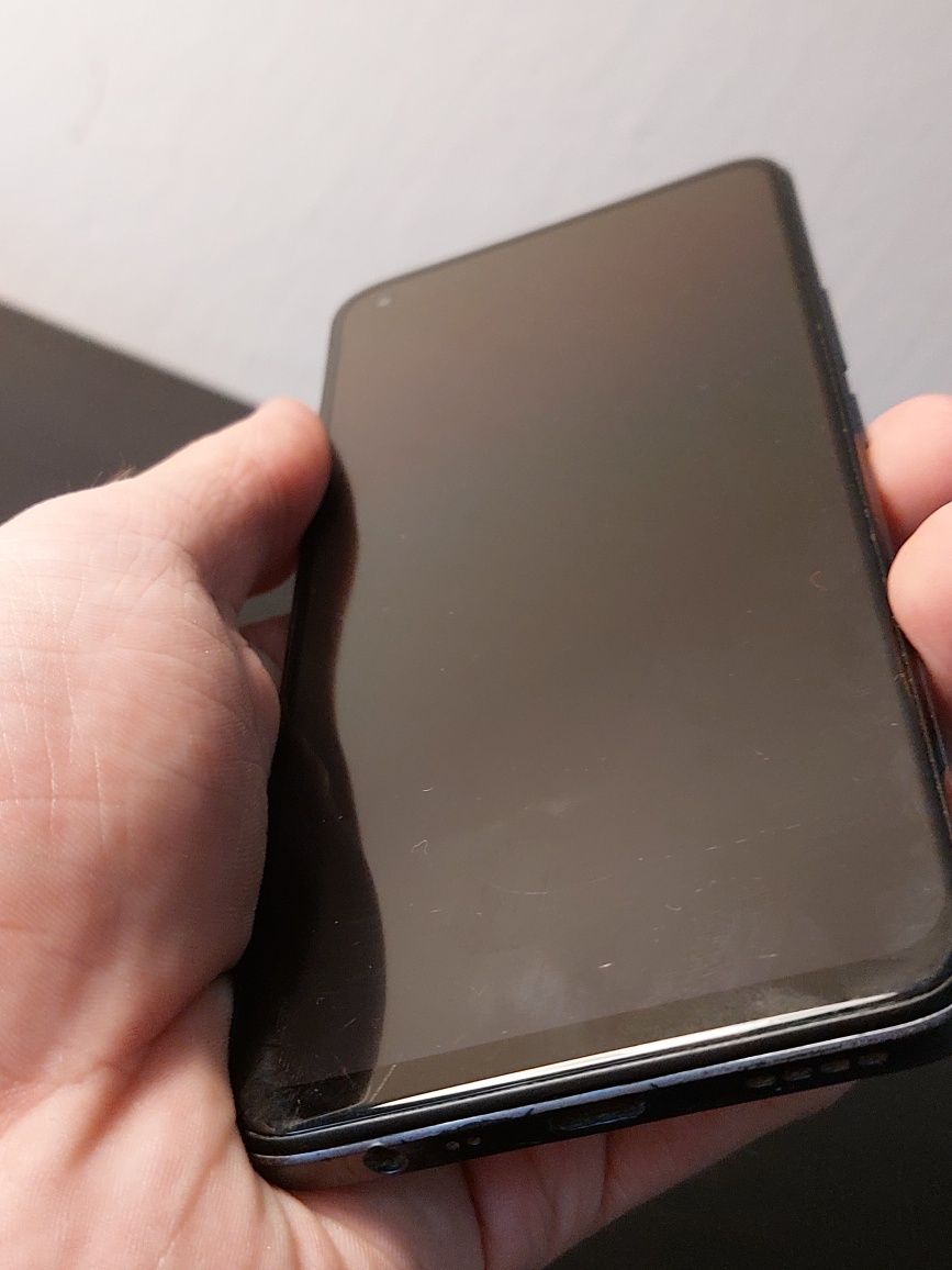 Telefon Realme 8 6/128 GB 6.4"