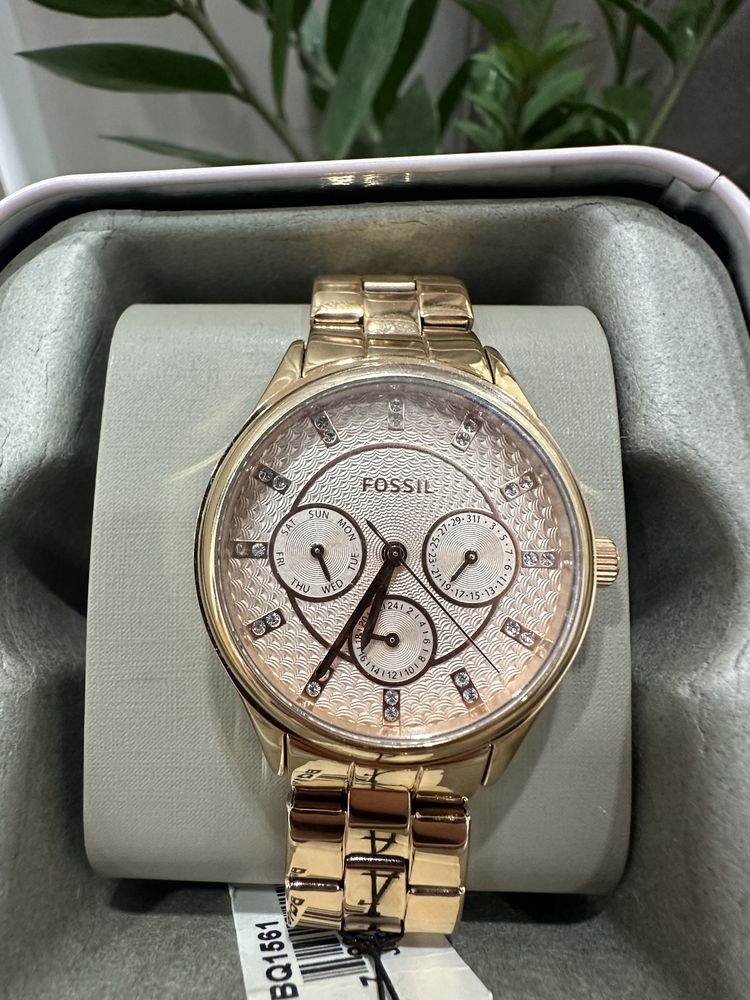 Годинник Fossil