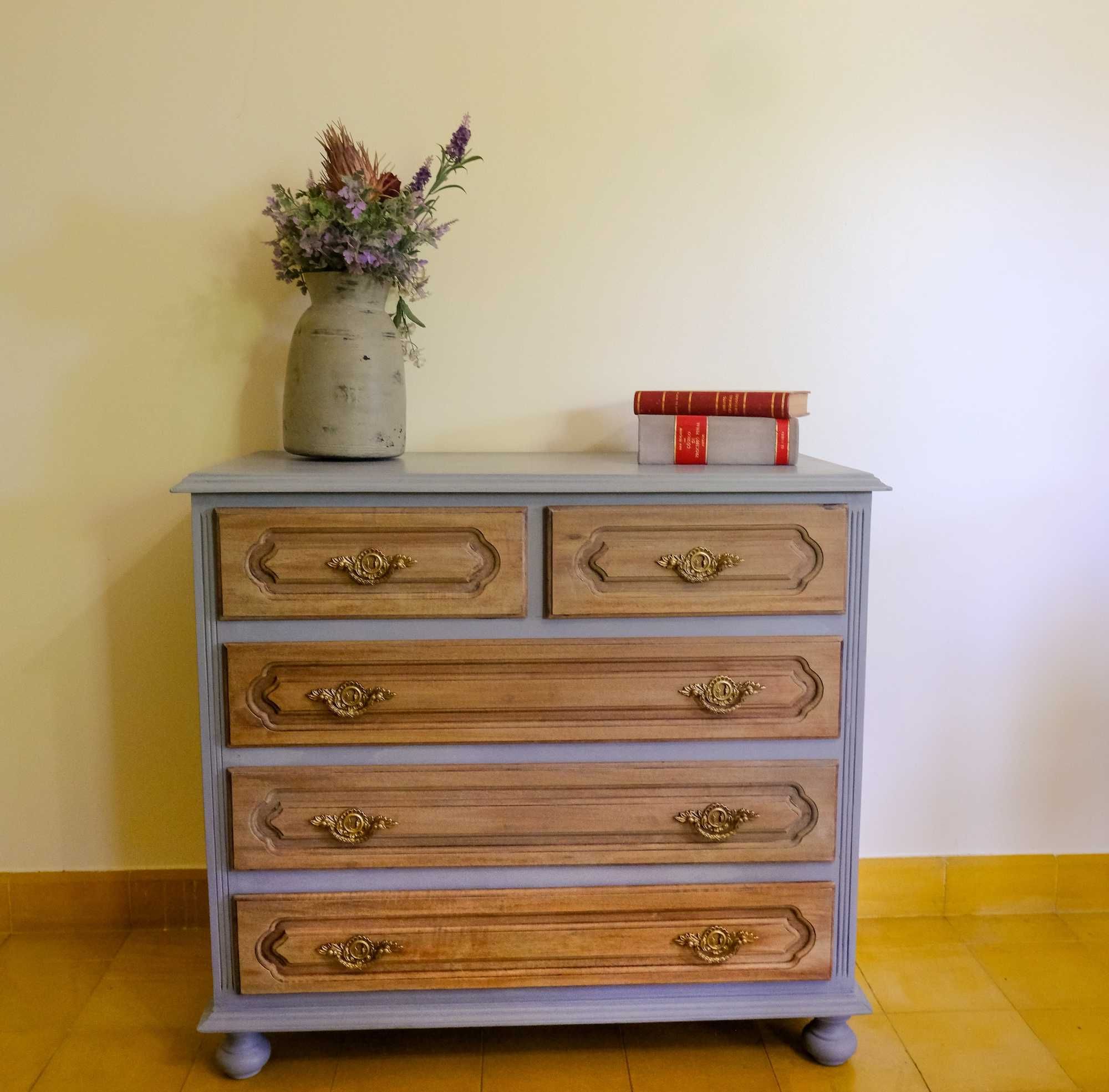 Cómoda Vintage Reciclada