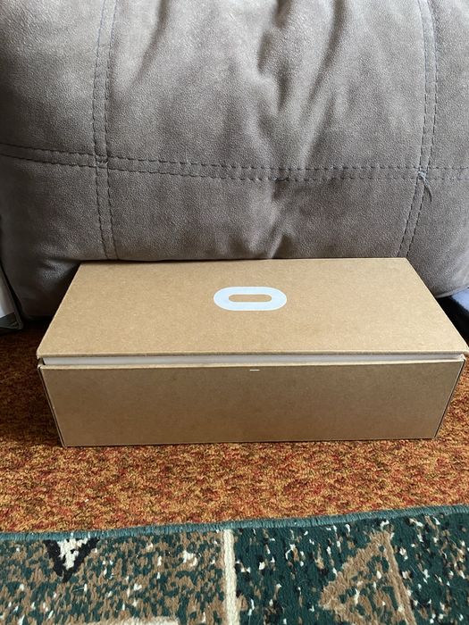 Продвм Oculus quest 2