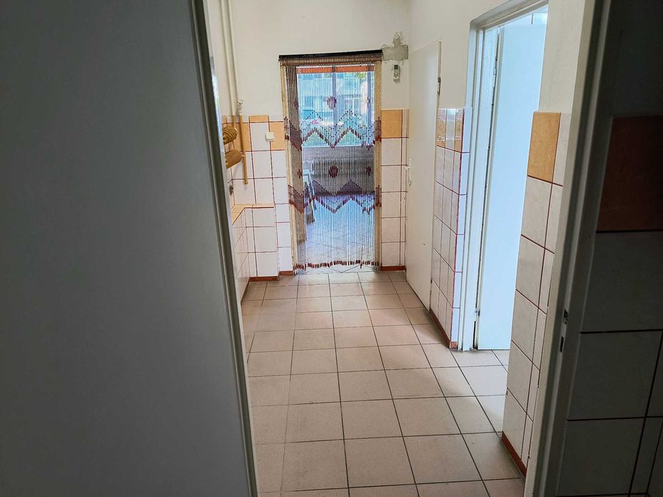 Sprzedam lokal (BEZ POŚREDNIKÓW) handlowo/usługowy - centrum Złotowa