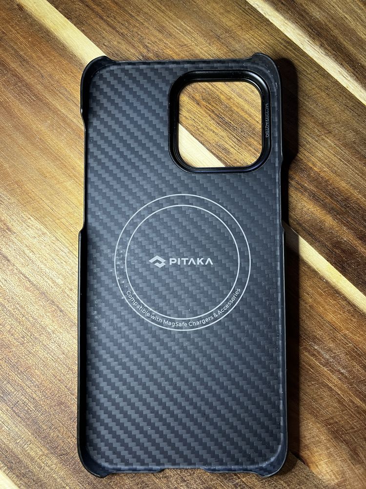 Чехол Pitaka на iPhone 14 pro max