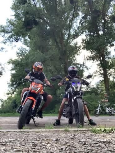 Продам мотоцикл ліфан 220