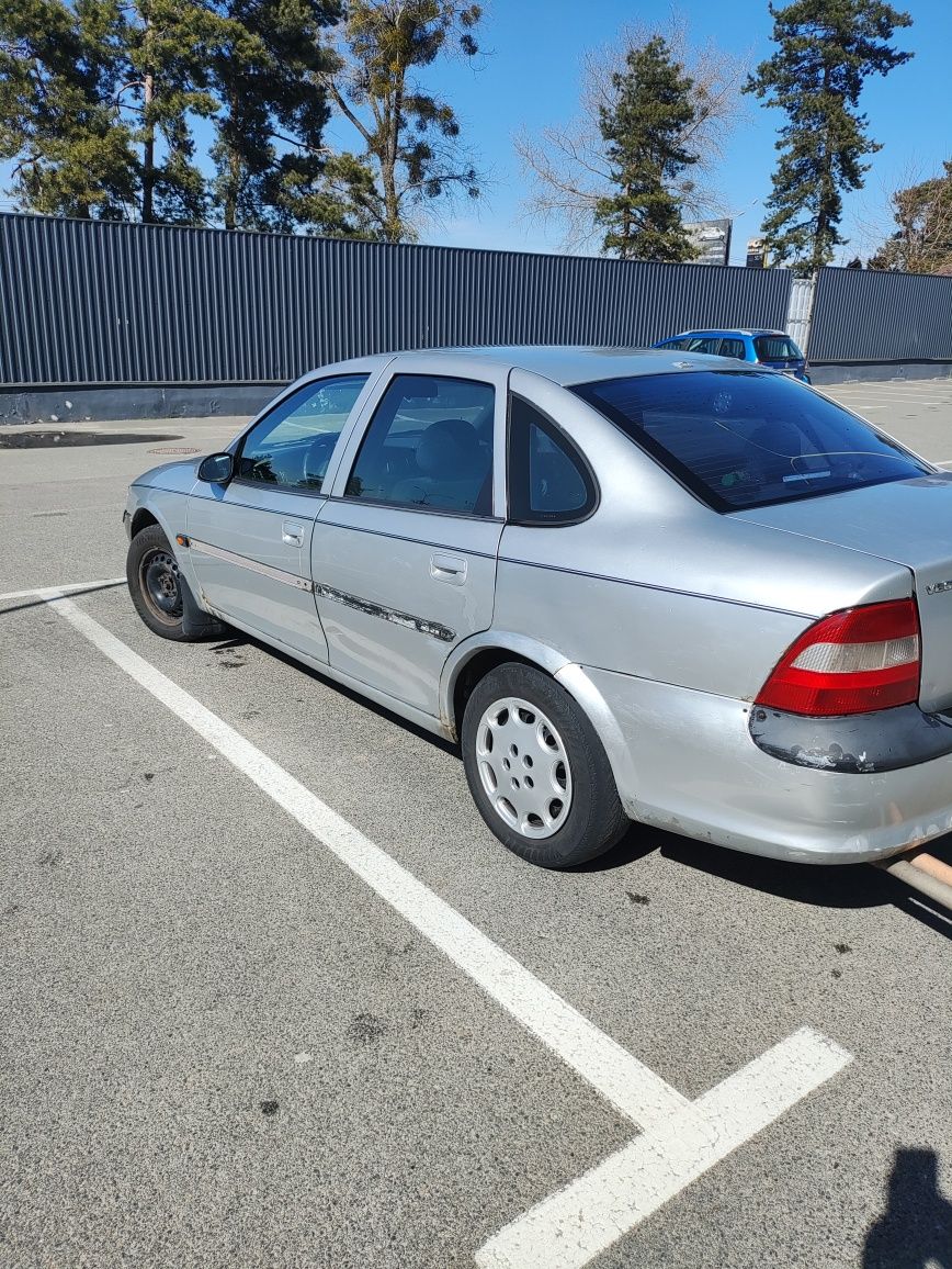 Opel vectra b 1996р.