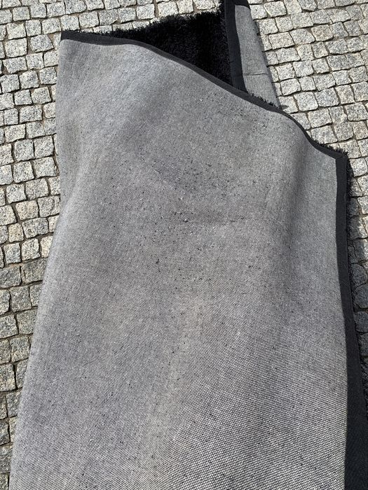 Carpete preta bom estado venda urgente