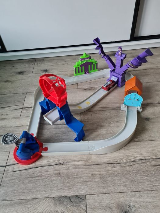 Zestaw Psi Patrol  tor oraz autko