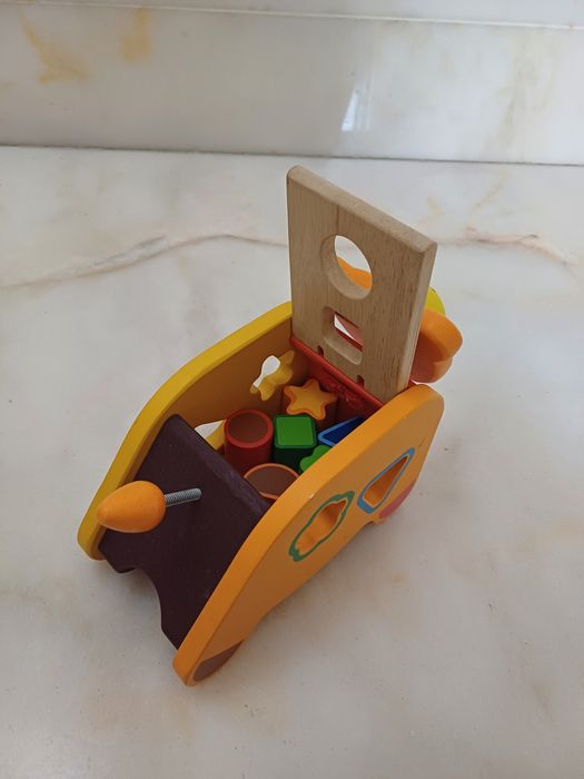 Brinquedo de madeira - Geo Lion da Djeco