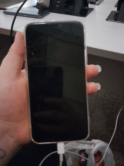 Айфон 11 про на запчастини