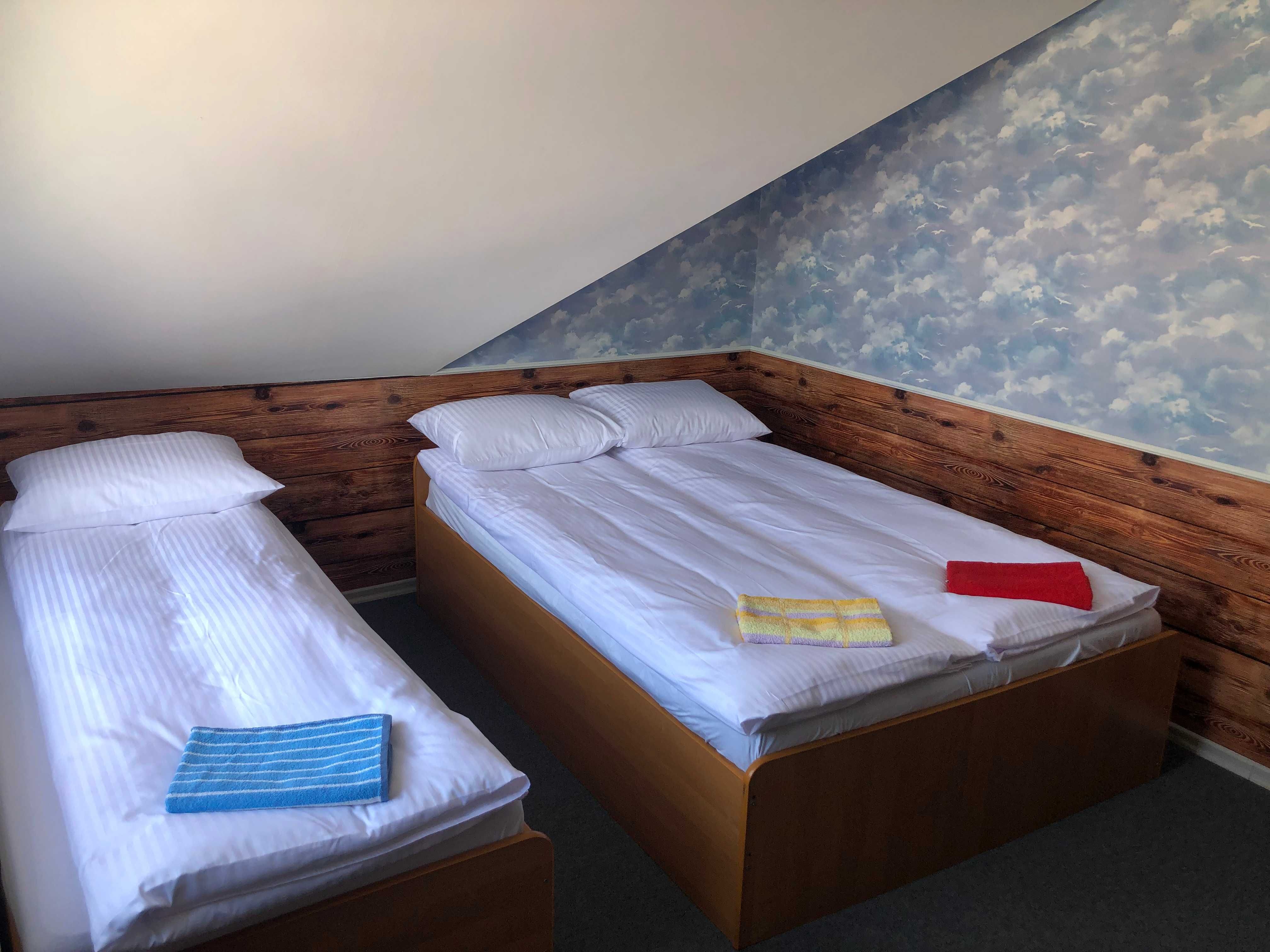 nocleg / hotel / pokoje / bieszczady / Lesko