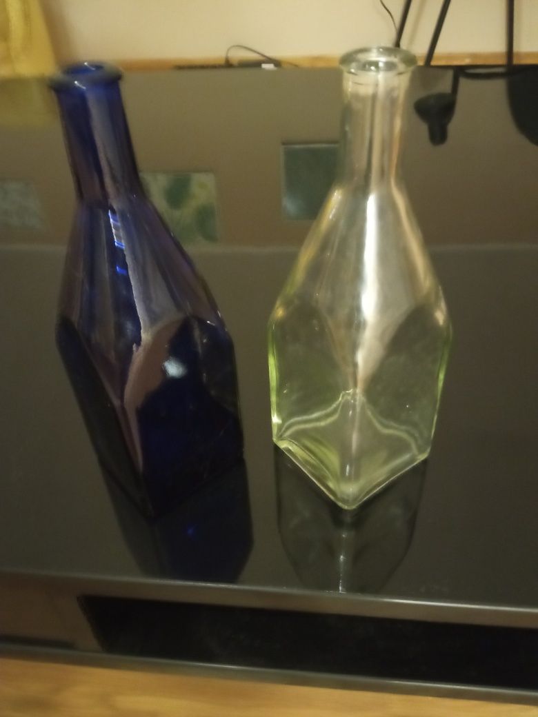 kolekcja ozdobnych buteleczek ikea