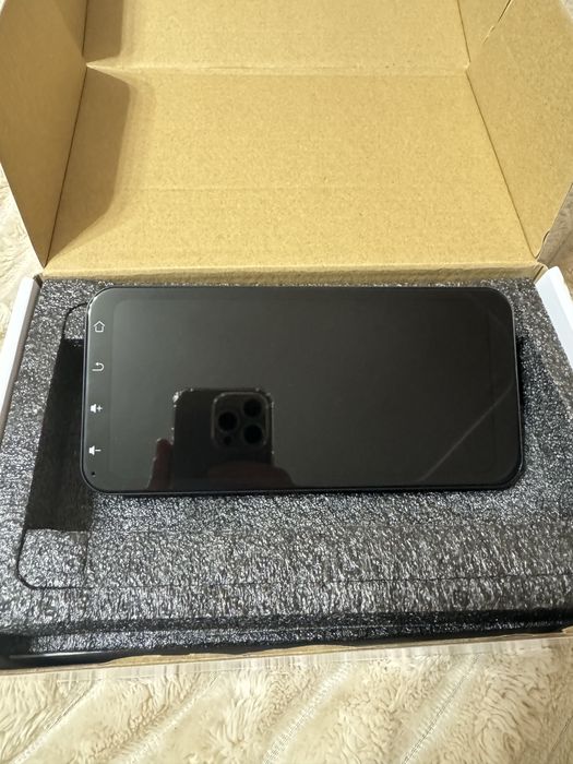 Продам carplay, android auto монітор універсальний.