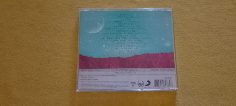 Kesha - Warrior - deluxe edition