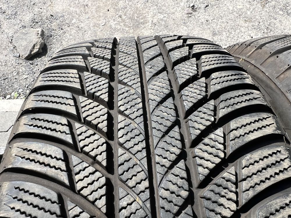 4xopona zimowa BRIDGESTONE w rozmiarze 215/55 R17