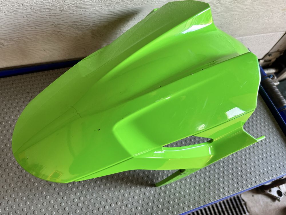 Błotnik przedni kawasaki ninja 400 125