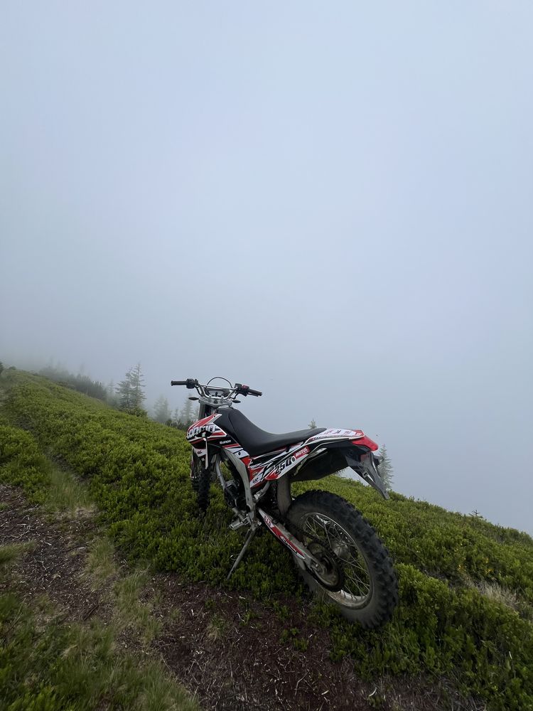 Мотоцикл Loncin LX 250 GY3 SX2