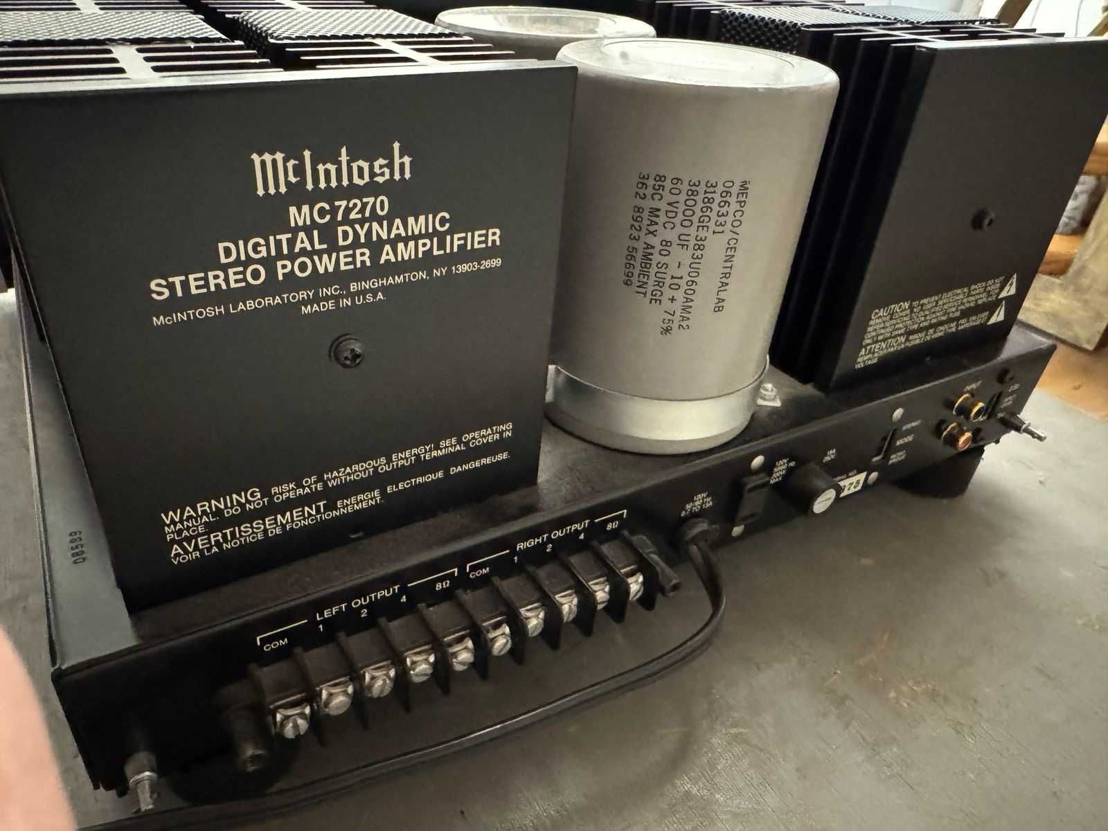Комплект підсилювачів Mcintosh MC7270 та Mcintosh C38