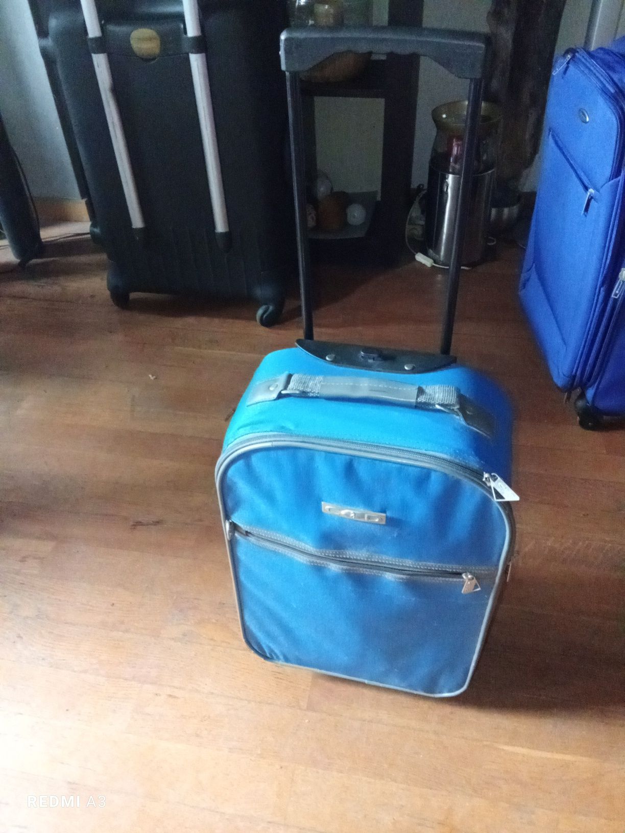 Mala trolley em excelente estado