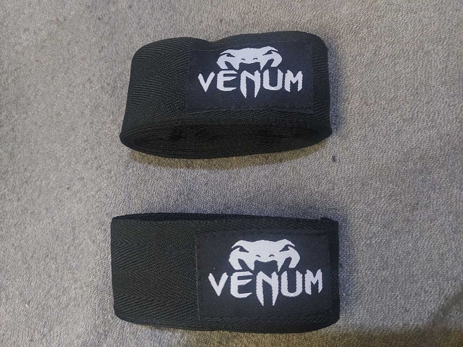 Боксерские бинты Venom.Длиные 2.20 метра