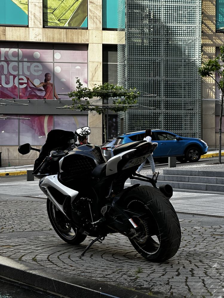 Suzuki GSX-R 750 K9