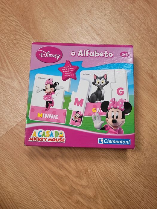 Jogo puzzle Minnie alfabeto