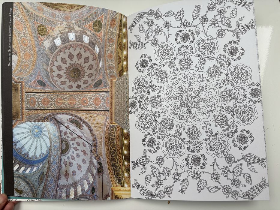 Kolorowanka Barwy Świata.