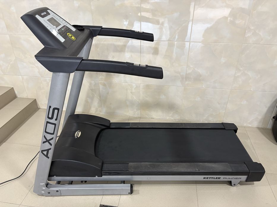 Бігова доріжка Kettler Axos Runner Germany під ремонт