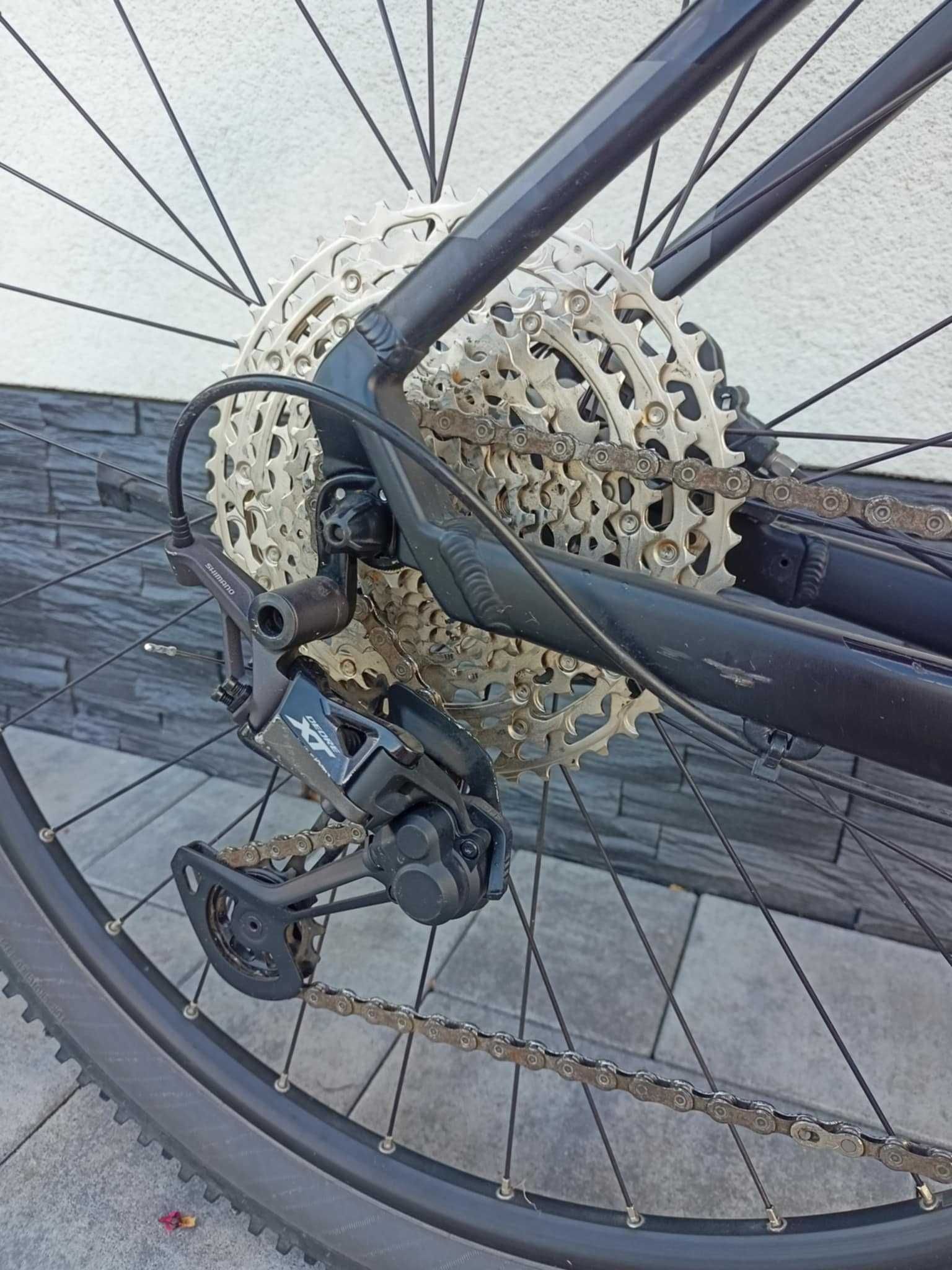 Cube Attention Sl 29'' xt