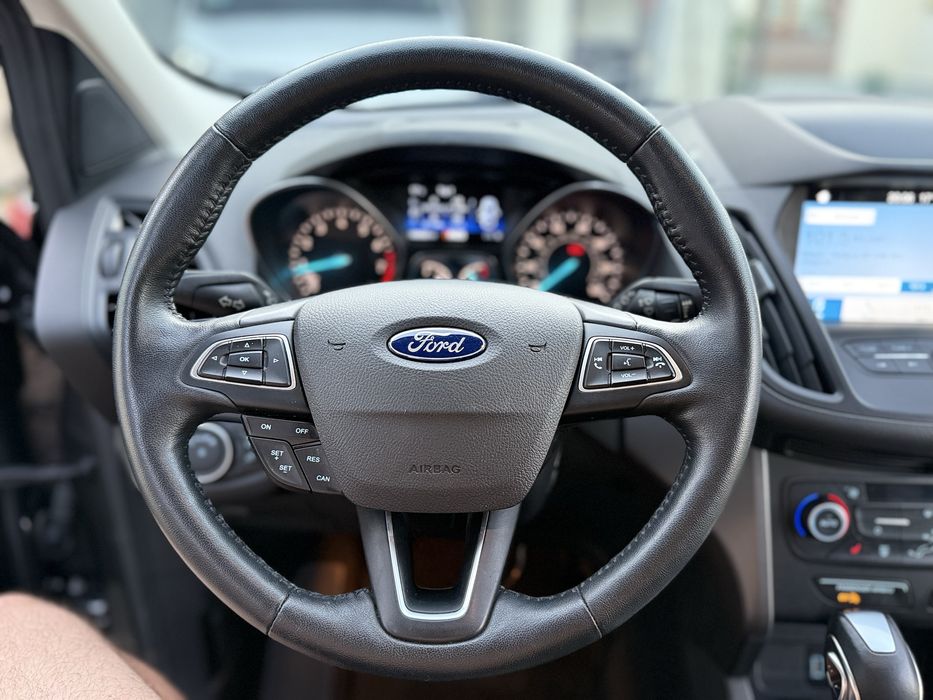 Ford Escape 2019 Топова комплектація 4х4 повний привід