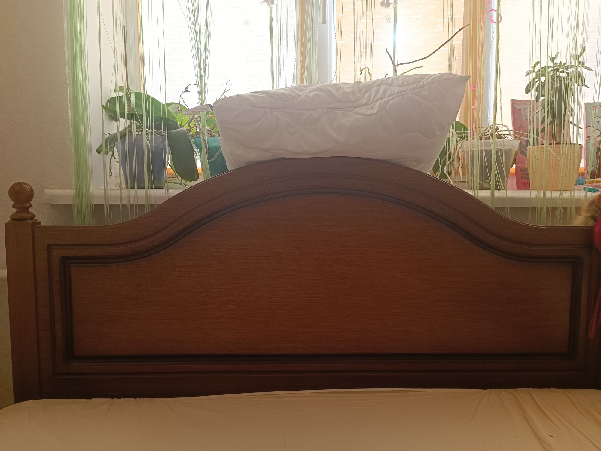 Кровать с  ортопедическим матрасом