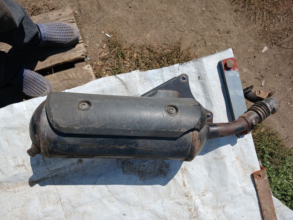 Продам вихлопну трубу